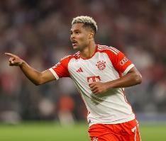 记者：格纳布里今夏无意离队而是决心留下，其经纪人未在探索市场