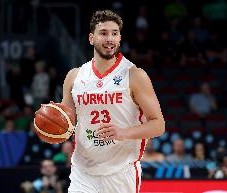 斯通：申京打出了统治力&amp;身形保持不错&amp;很享受比赛 我们欣喜若狂