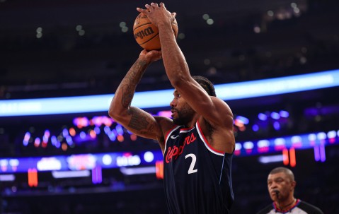 九游体育官网入口-火力全开！伦纳德19中11&amp;5记三分轰35分5板3助 第三节19分