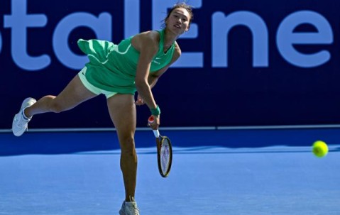 九游体育app下载官网-郑钦文领衔中国军团硬地突破 袁悦成金花最大惊喜