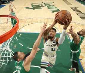 云游戏-字母哥复出19+11！绿军大胜雄鹿巩固东部第二 普里查德25+9